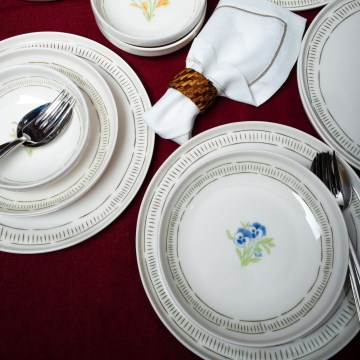 18-dielna jedálenská sada biela/pestrofarebná/porcelán