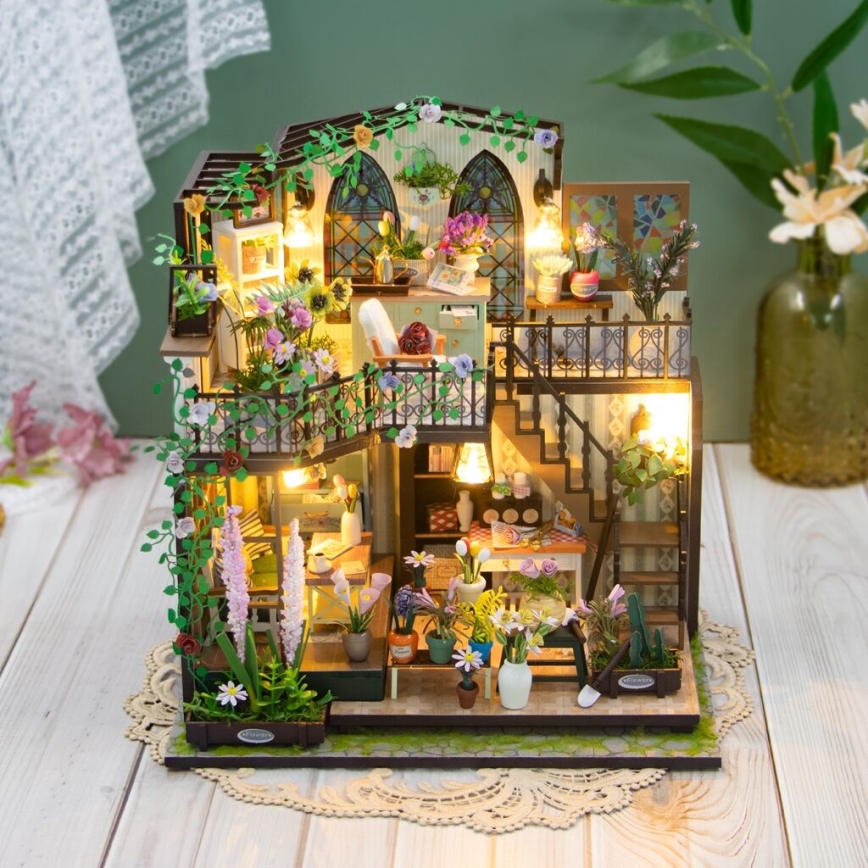 2Kids Toys - Miniatúra domčeka Darcyin kvetinový dom 2xAAA