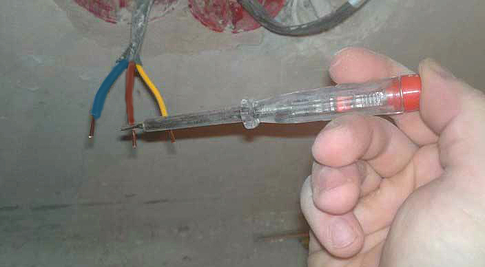 Stropný ventilátor kabeláž pripojiť