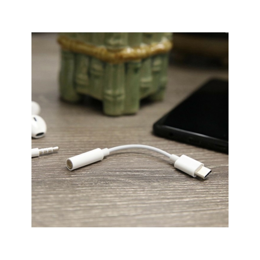 Adaptér USB-C na AUX