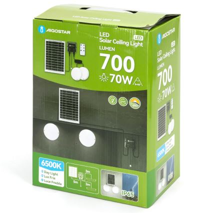 Balenie solárneho LED stropného svietidla s výkonom 70 W a 700 lúmenov. Svietidlo je zobrazené namontované na stene, pripojené k solárnemu panelu. Súčasťou balenia je aj diaľkové ovládanie.