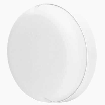 Biela guľatá lampa je zobrazená na bielom pozadí. Lampa je osvetľovací prvok.