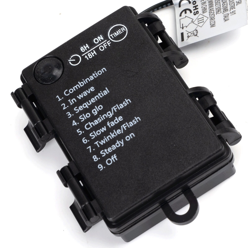Čierny ovládač svetiel s tlačidlom a textom: 6H ON 18H OFF TIMER; 1. Combination, 2. In wave, 3. Sequential, 4. Slo glo, 5. Chasing/Flash, 6. Slow fade, 7. Twinkle/Flash, 8. Steady on, 9. Off. Ovládač umožňuje nastaviť rôzne svetelné režimy.