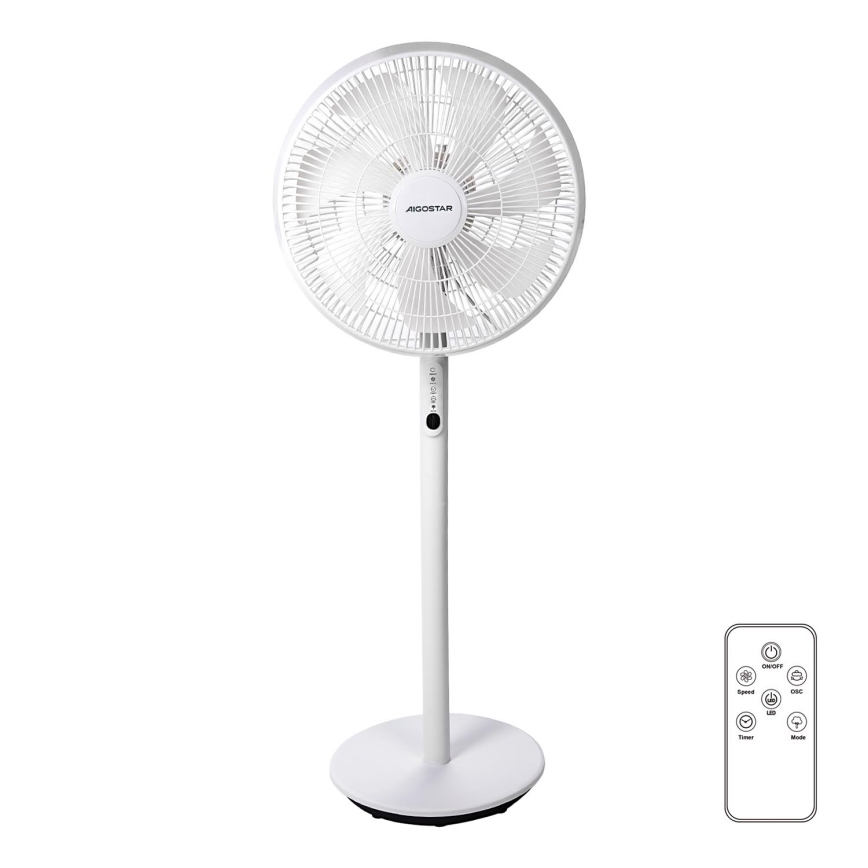 Biely stolový ventilátor značky Aigostar stojí na bielej podstave. Ventilátor má kruhový tvar a otáča sa. Nachádza sa na bielom pozadí.