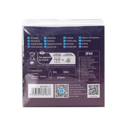 Balenie svetelného reťazca; obsahuje informácie o recyklácii a technických parametroch (600 LED, DC31V, 3V/20mA, 220-240V~, 50/60Hz, max. 6W, 3m, 15m, 2,5cm), označenie IP44 a kód BDL600-31.