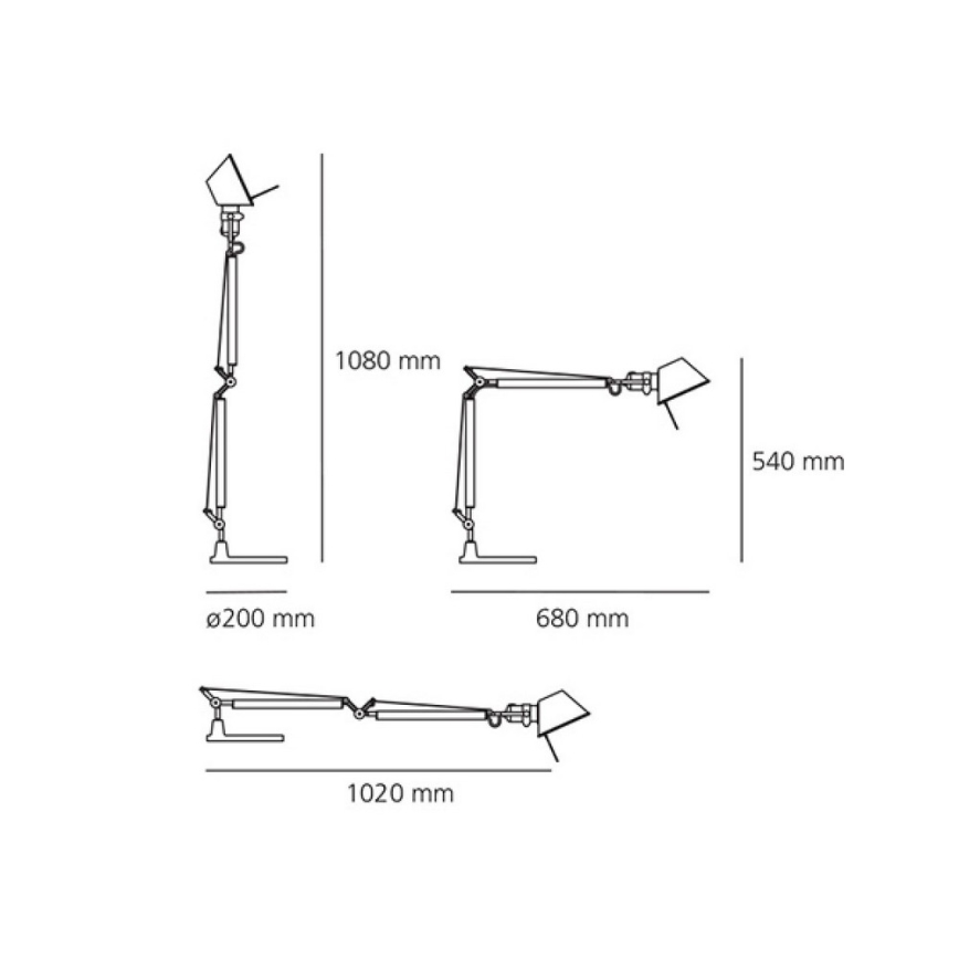 Stolová lampa sa nachádza v troch rôznych polohách s uvedenými rozmermi: výška 1080 mm, šírka 680 mm, dĺžka 1020 mm a priemer základne 200 mm. Výška tienidla je 540 mm.