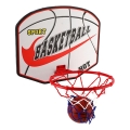 Basketbalový kôš s loptou