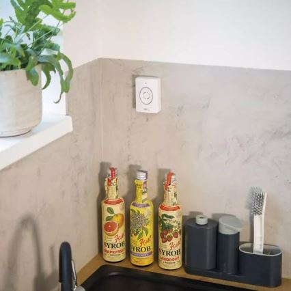 Bezdrôtový videozvonček so senzorom pohybu GoSmart 12V/3xAA IP44 Wi-Fi Tuya