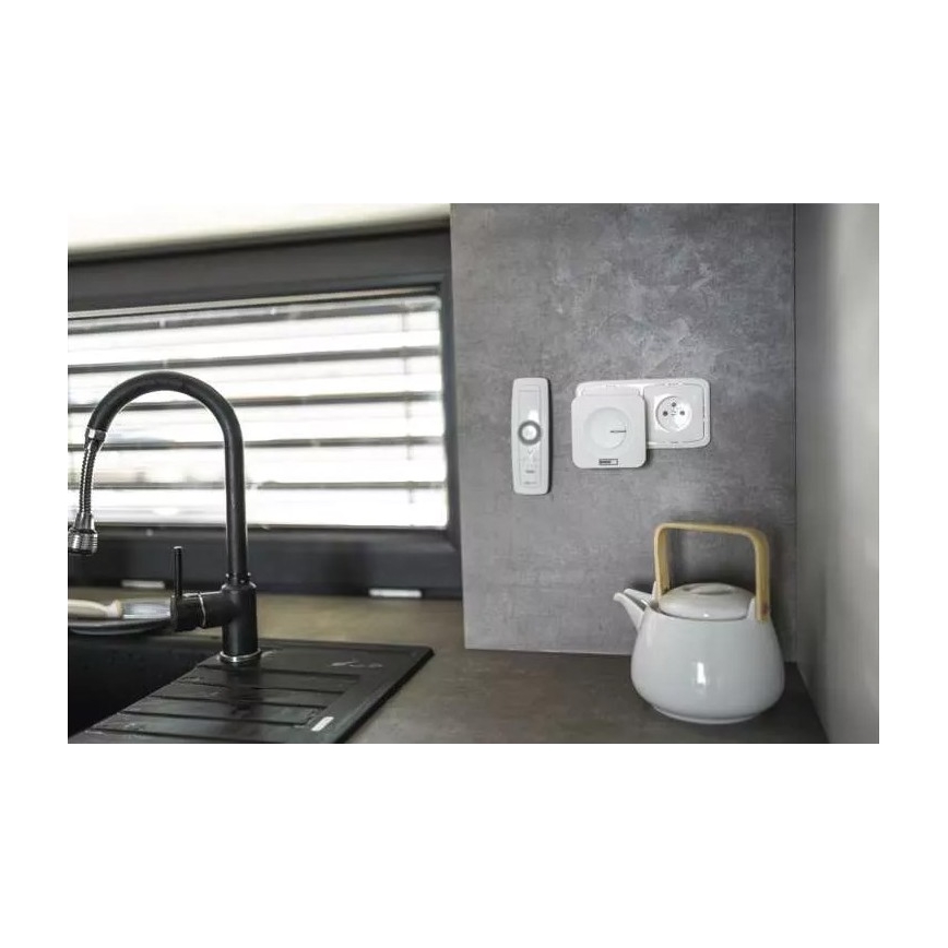 Bezdrôtový zvonček do zásuvky 230V IP44 biela