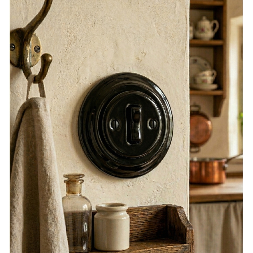 Bohemia-Design - Retro porcelánový jednoduchý vypínač s rámikom č. 6 čierny