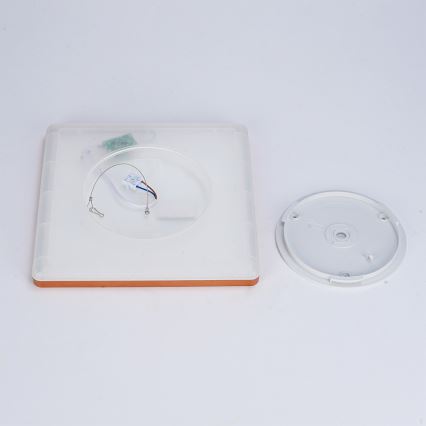 Brilagi - LED Kúpeľňové stropné svietidlo ULTRA SLIM LED/18W/230V 30x30 cm ružové zlato IP54