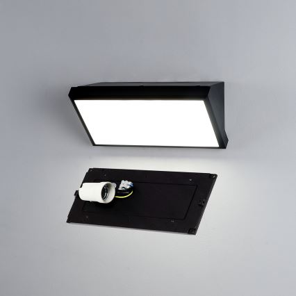 BRILAGI - LED RGBW Stmievateľné vonkajšie nástenné svietidlo TRIANGLE 1xE27/12W/230V 2700-6500K IP65 čierna