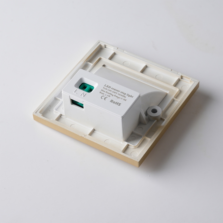 Brilagi - LED schodiskové svietidlo so snímačom STEP LIGHT LED/1,5W/230V IP44 zlaté