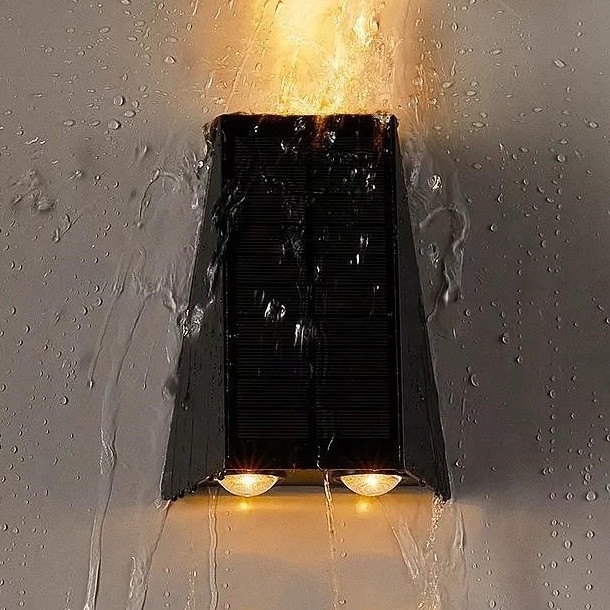Brilagi - LED Solárne nástenné svietidlo PYRAMID LED/2W/3,2V 1300 mAh IP54