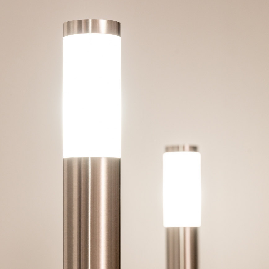 BRILAGI - LED stmievateľná vonkajšia lampa so zásuvkou ELIA 1xE27/6W/230V 2700-6500K IP44 Wi-Fi 50 cm matný chróm