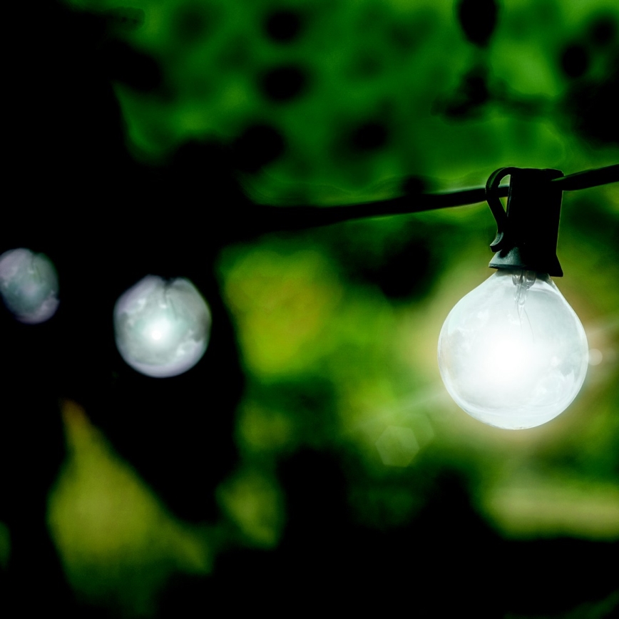 BRILAGI - LED Vonkajšia dekoračná reťaz GIRLANDA 25xE12/0,8W/230V 20m IP44 studená biela