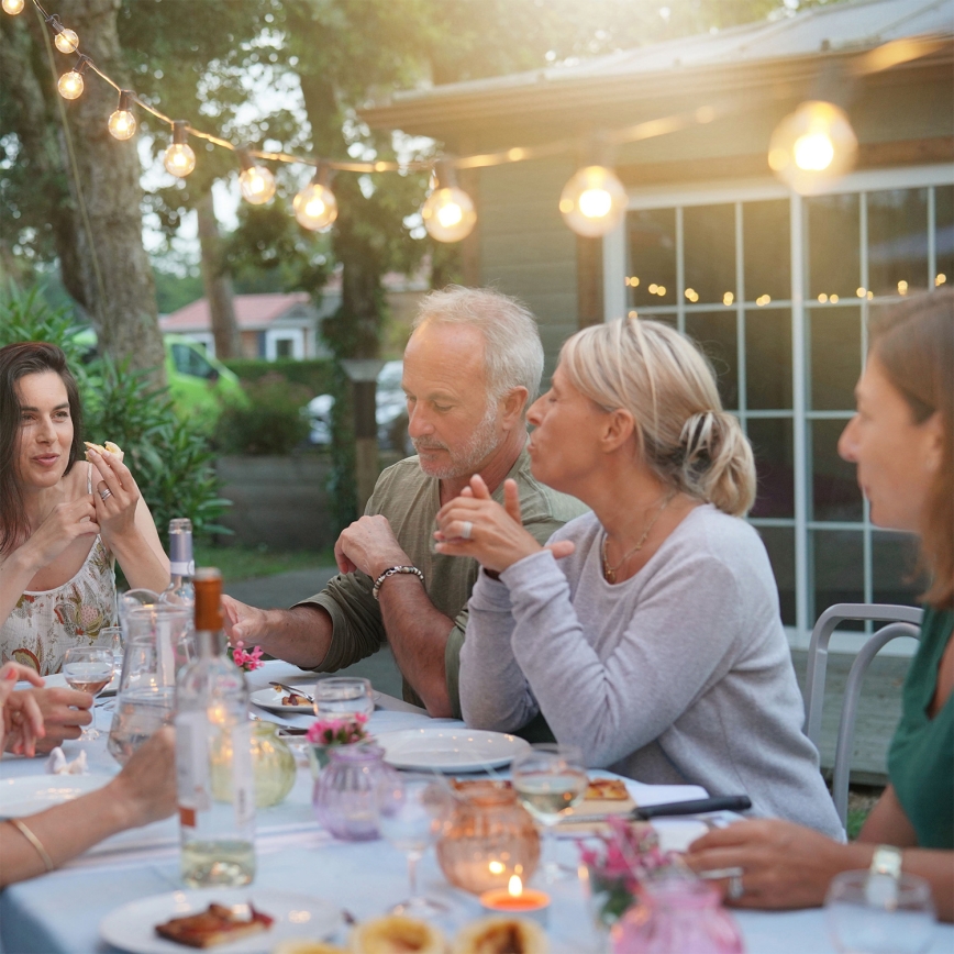 Brilagi - LED vonkajšia dekoračná girlanda GIRLANDA 18xE12/0,6W/230V 13m čierna IP44 teplá biela