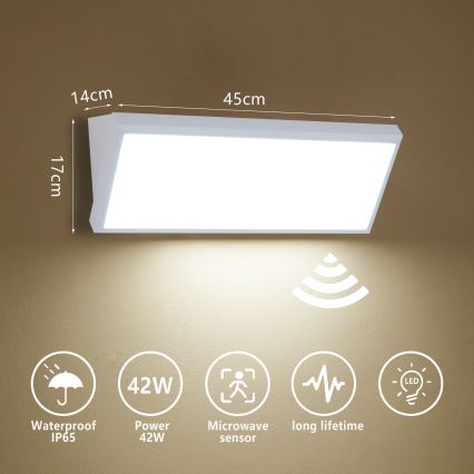 Brilagi - LED Vonkajšie nástenné svietidlo so senzorom TRIANGLE LED/42W/230V 45 cm biela IP65