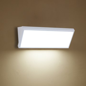 Brilagi - LED vonkajšie nástenné svietidlo so snímačom TRIANGLE LED/42W/230V biele IP65