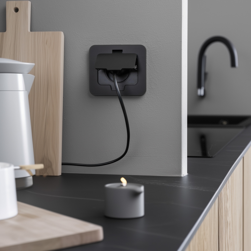 Brilagi - Vonkajšia zapustená obdĺžniková podlahová zásuvka IP55 čierna