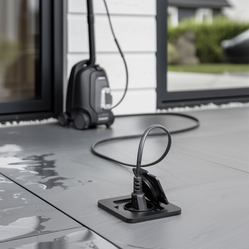 Brilagi - Vonkajšia zapustená obdĺžniková podlahová zásuvka IP55 čierna