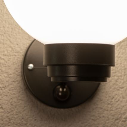 Brilagi - Vonkajšie nástenné svietidlo s pohybovým senzorom HARBOR 1xE27/40W/230V IP33 antracit/biela