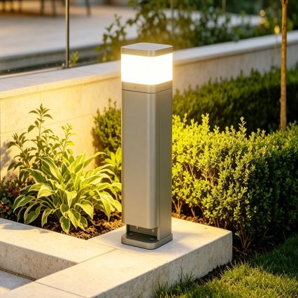 BRILAGI - Vonkajšie svietidlo s 2 zásuvkami SCHUKO PILLAR 1xG9/11W/230V IP44 sivá