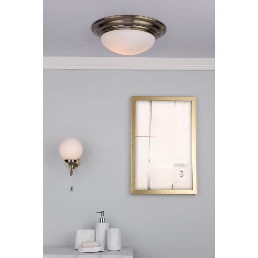 Där Lighting BAR5075 - Kúpeľňové stropné svietidlo BARCLAY 1xE27/60W/230V priemer 38 cm mosadz