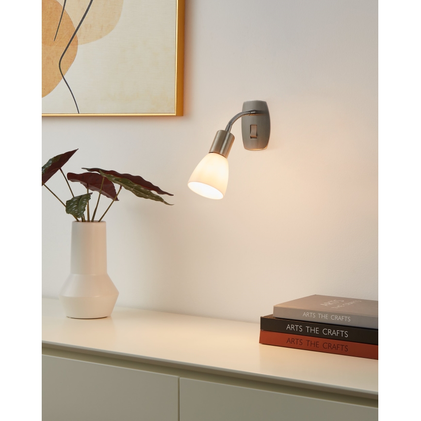 Eglo - Nástenná lampička do zásuvky 1xE14/5W/230V matný chróm