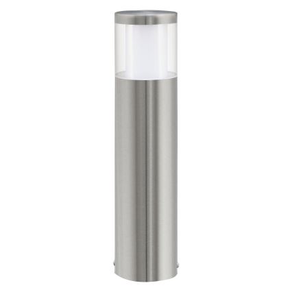 Stĺpové vonkajšie svietidlo s valcovým telom z nehrdzavejúcej ocele a priehľadnou hornou časťou, v ktorej je umiestnené matné biele svetlo. Svietidlo je umiestnené na bielom pozadí.