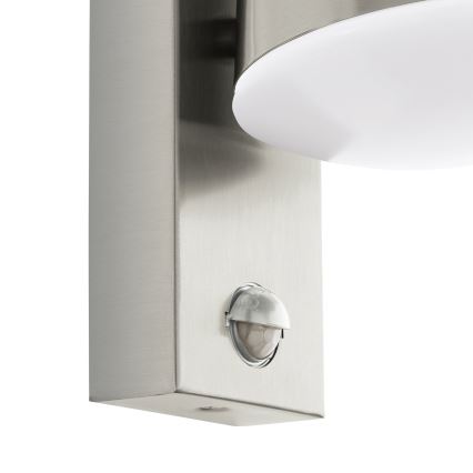 Svietidlo s pohybovým senzorom je pripevnené na stenu. Svietidlo má valcovitý tvar s difúzorom. Senzor je umiestnený na spodnej časti kovového tela svietidla.