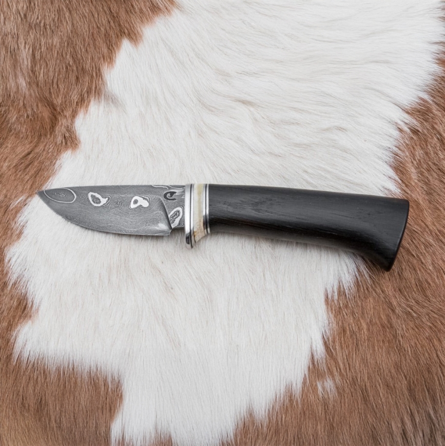 Exkluzívny damaškový nôž 8,6 cm dub/ťavia kosť
