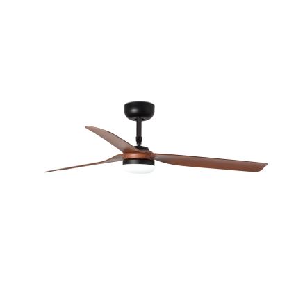 Stropný ventilátor s tromi hnedými drevenými lopatkami a čiernym kovovým puzdrom s integrovaným svetlom je zobrazený pred bielym pozadím. Ventilátor je v statickej polohe.