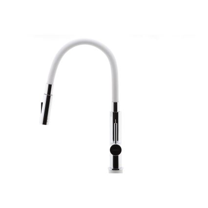 Biela kuchynská batéria s vysokou, ohnutou výtokovou rúrou a chrómovou základňou je zobrazená na bielom pozadí. Batéria je pripravená na použitie.