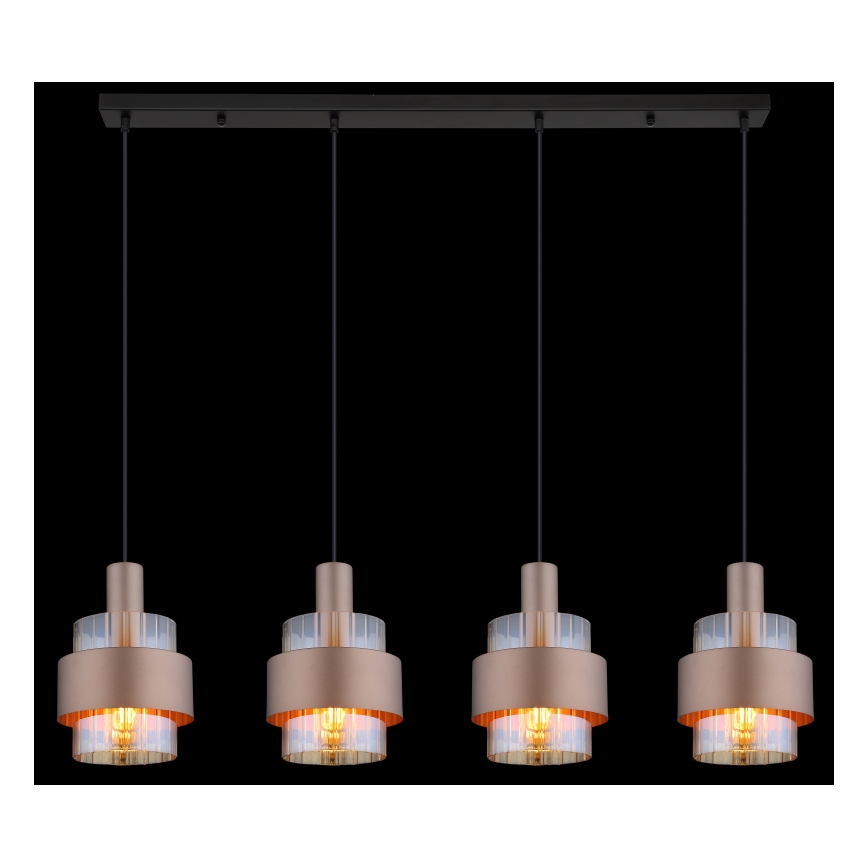 Štvorramenné závesné svietidlo svieti. Každá lampa má dvojitý valcový tienidlo z kovu a priehľadného skla. Svietidlo je zavesené na čiernej lište.