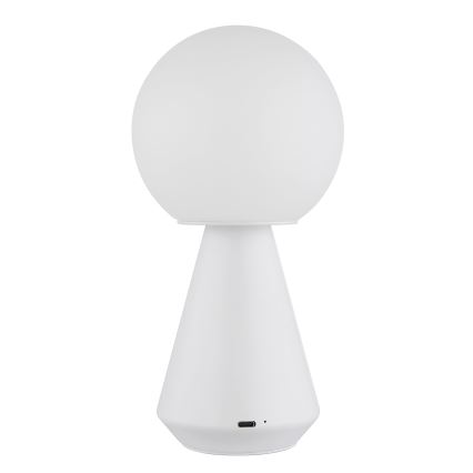 Biela stolová lampa s guľovou tienidlom a kužeľovitým podstavcom, stojí na bielom pozadí. Na spodku podstavca je viditeľný USB-C port.