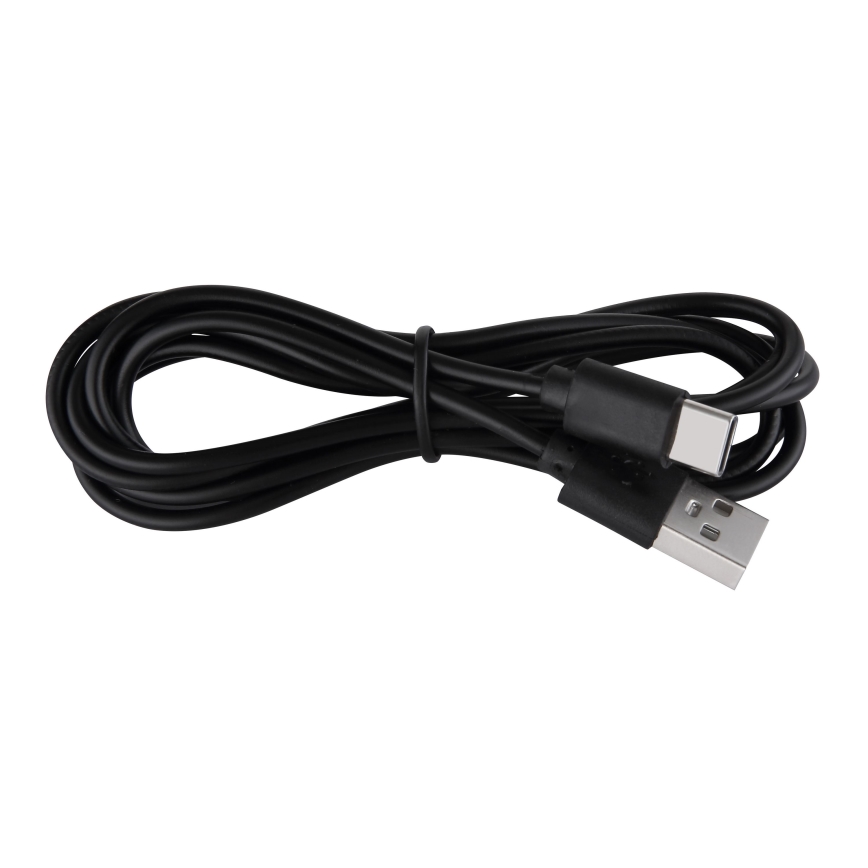 Čierny USB kábel leží stočený na bielom pozadí. Jeden koniec má USB-A konektor, druhý USB-C.