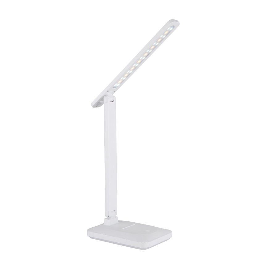 Biela stolová LED lampa s dlhým, ohybným ramenom osvetľuje. Je umiestnená na bielom pozadí.