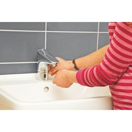 GROHE 36207001 - Elektronická umývadlová batéria EUROPLUS E DN 15 lesklý chróm