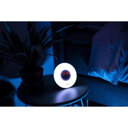 Grundig - LED RGB Stmievateľná nočná lampa s budíkom a FM rádiom LED/5W/5V