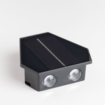 LED Solárne nástenné svietidlo so senzorom LED/2W/5V IP54 1300 mAh