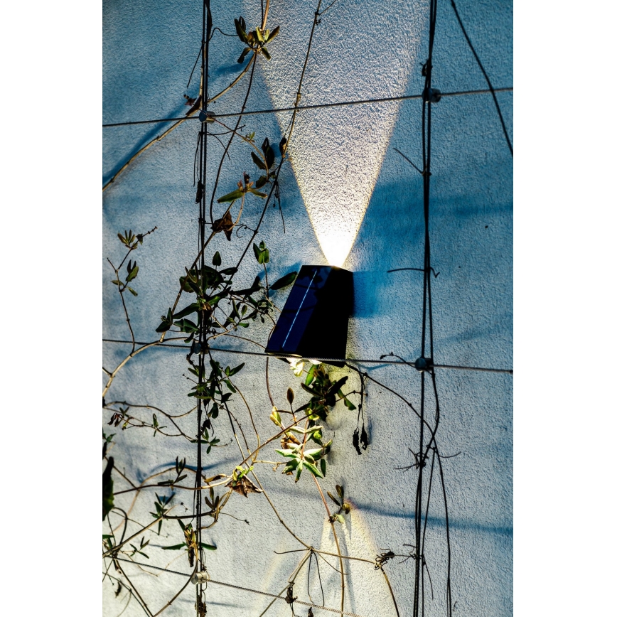 LED Solárne nástenné svietidlo so senzorom LED/2W/5V IP54 1300 mAh
