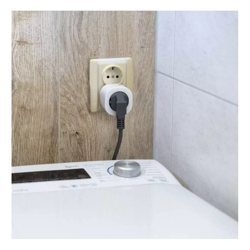 Inteligentná zásuvka SCHUKO GoSmart 3680W/230V/16A Wi-Fi Tuya