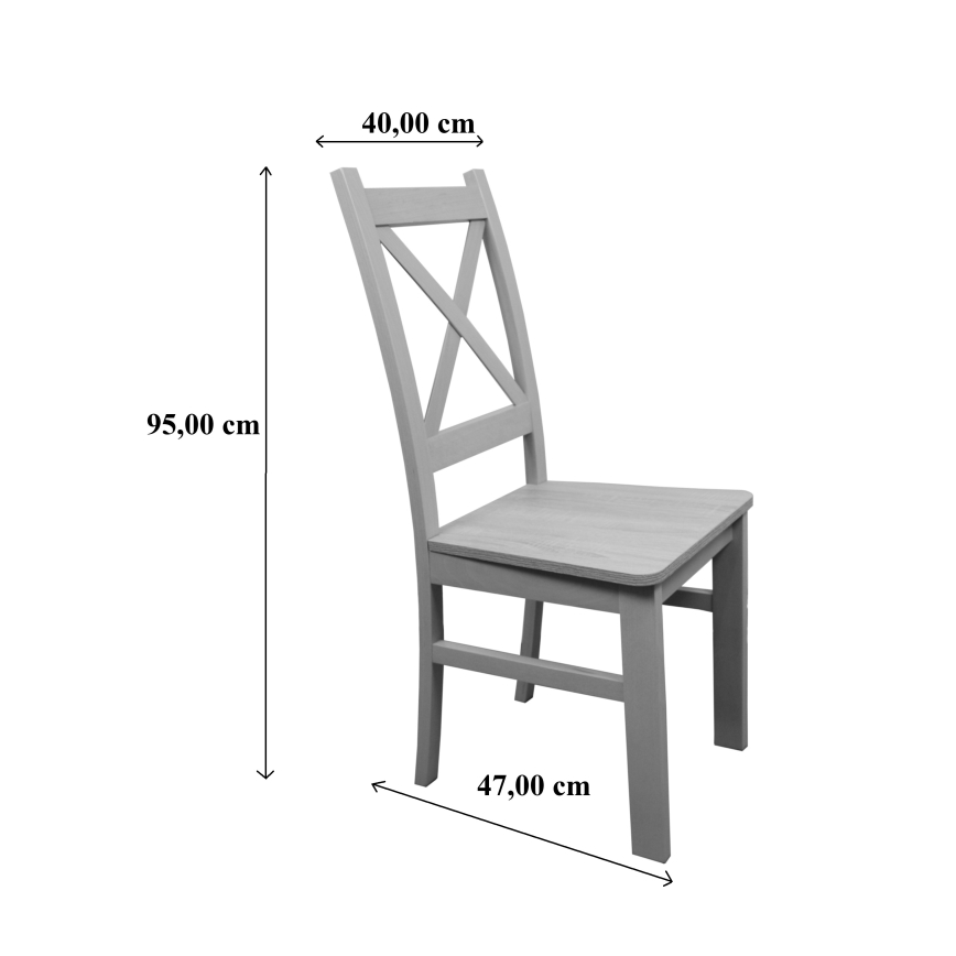 Drevená stolička s prekríženými lamelami na operadle stojí na bielom pozadí. Je zobrazená z ľavého bočného uhla s rozmermi: výška 95 cm, šírka 47 cm a šírka operadla 40 cm.