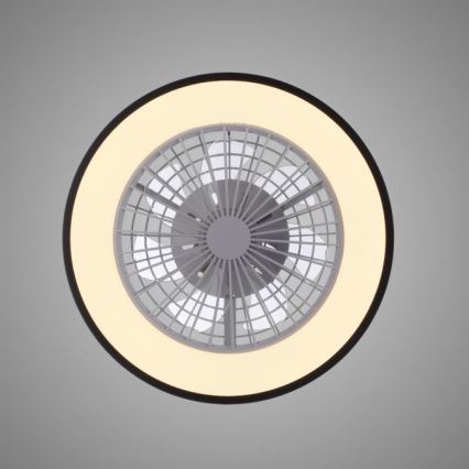 Stropný ventilátor s osvetlením. Ventilátor má sivé lopaty a je umiestnený v čiernom ráme s vnútorným svetelným kruhom. Celok je na jednoduchom svetlom pozadí.