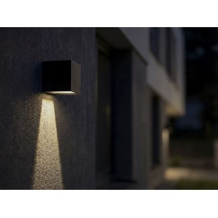 LED solárne nástenné svietidlo so senzorom REKA LED/6W/3,7V 1800 mAh 3000/4000/6500K IP65 čierna
