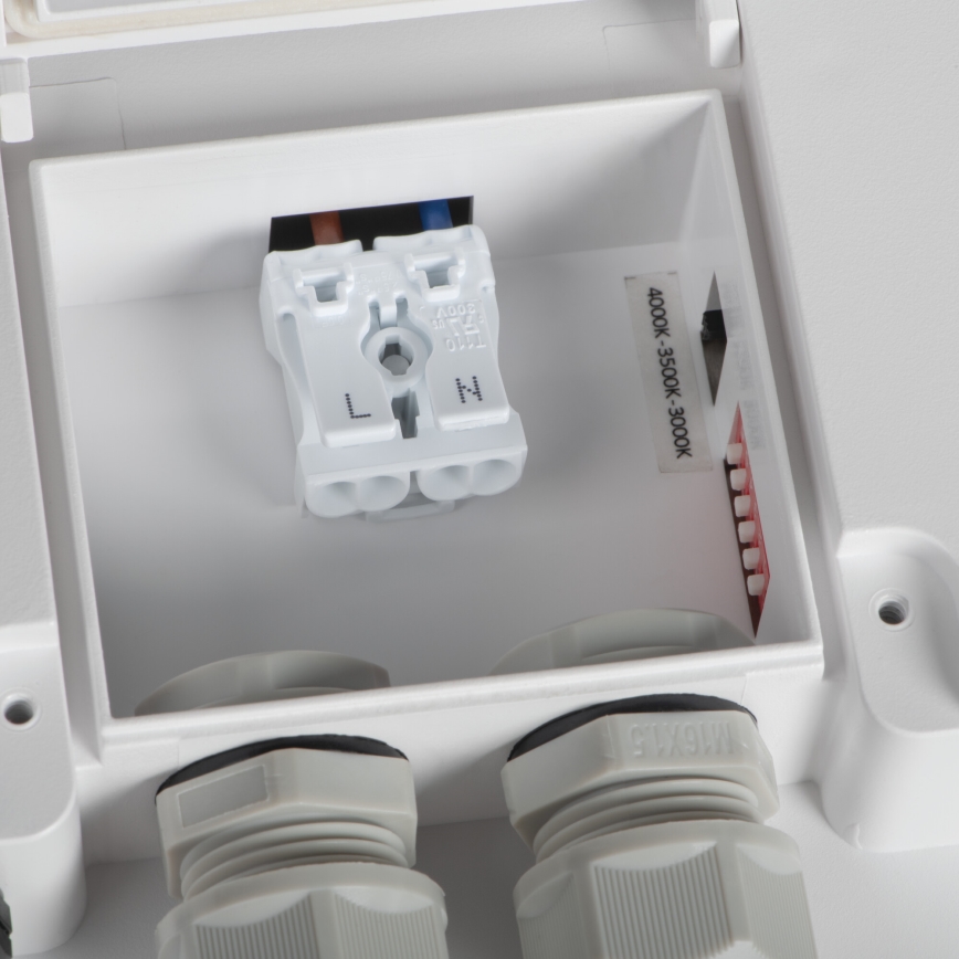 LED Vonkajšie stropné svietidlo so senzorom pohybu BENO LED/12/18W/230V 3000/3500/4000K IP65 biela hranatý