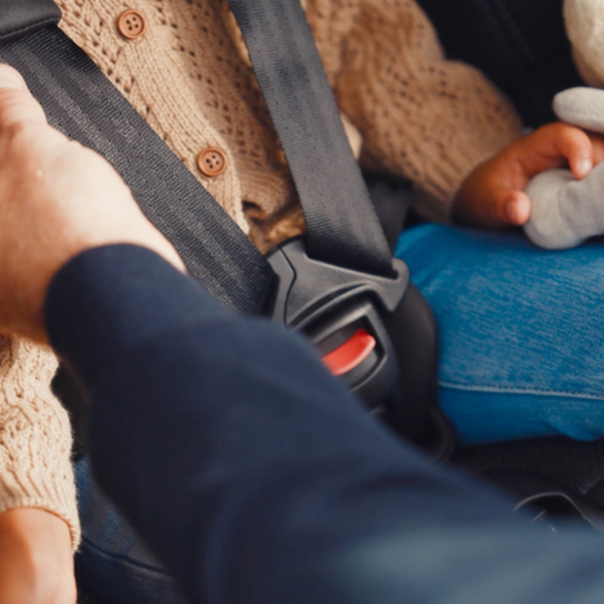 KINDERKRAFT - Autosedačka s otočnou základňou I-GUARD PRO i-Size 61-105 cm béžová