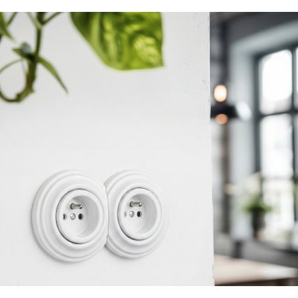 Kliklap - Dvojitá retro domová zásuvka s rámčekom 230V snehobiela