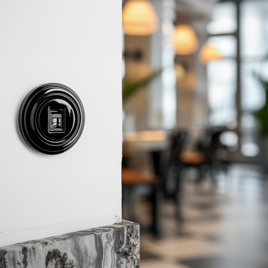 Kliklap - Retro dátová zásuvka s rámikom čierna